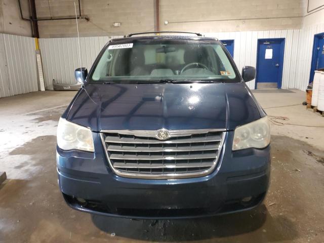 Photo 4 VIN: 2A8HR54109R627575 - CHRYSLER TOWN & COU 