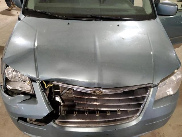 Photo 11 VIN: 2A8HR54119R649102 - CHRYSLER TOWN & COU 