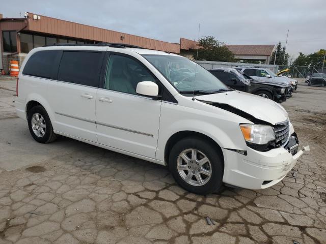 Photo 3 VIN: 2A8HR54129R626332 - CHRYSLER TOWN & COU 