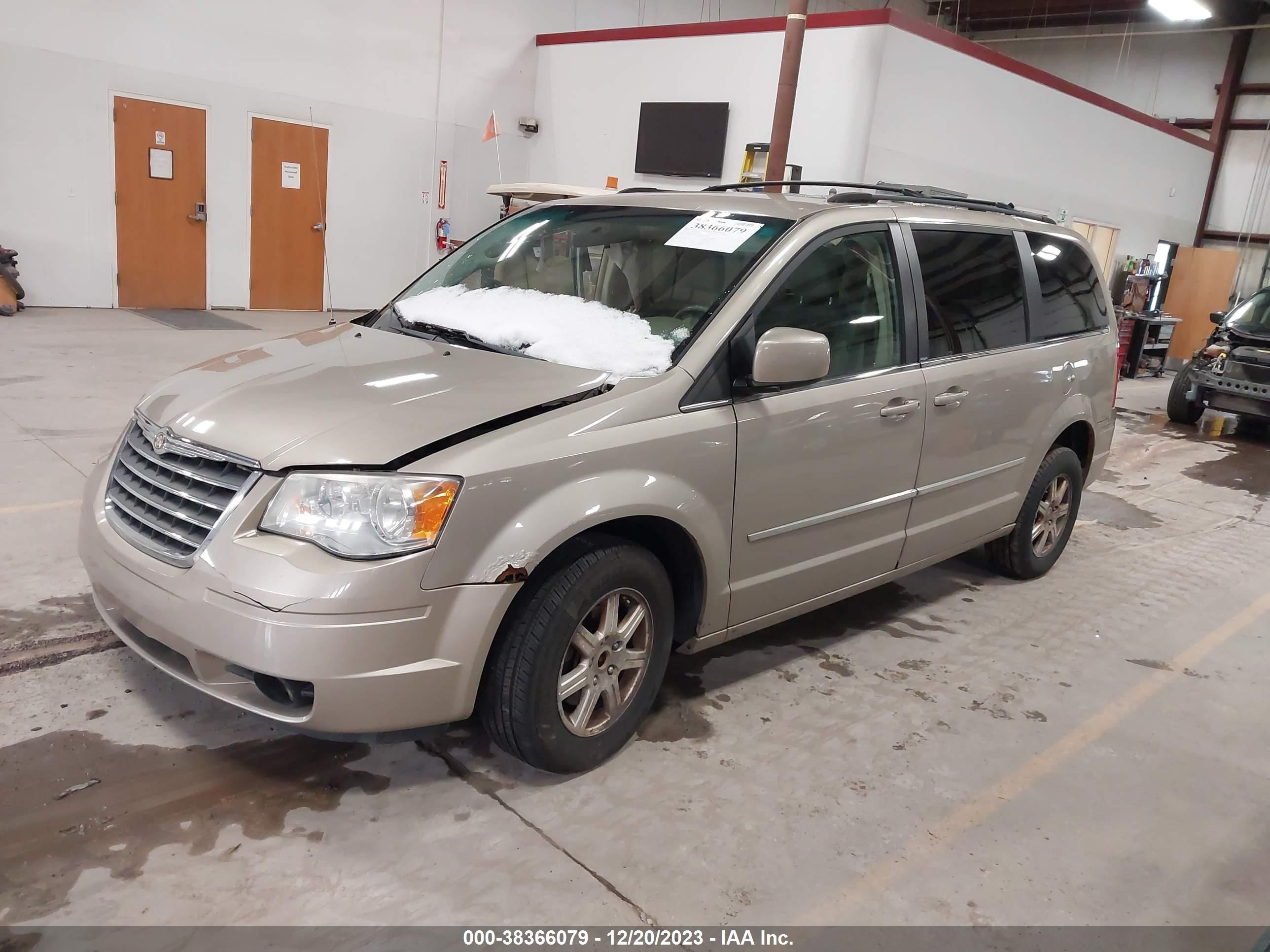 Photo 1 VIN: 2A8HR54139R604193 - CHRYSLER TOWN & COUNTRY 