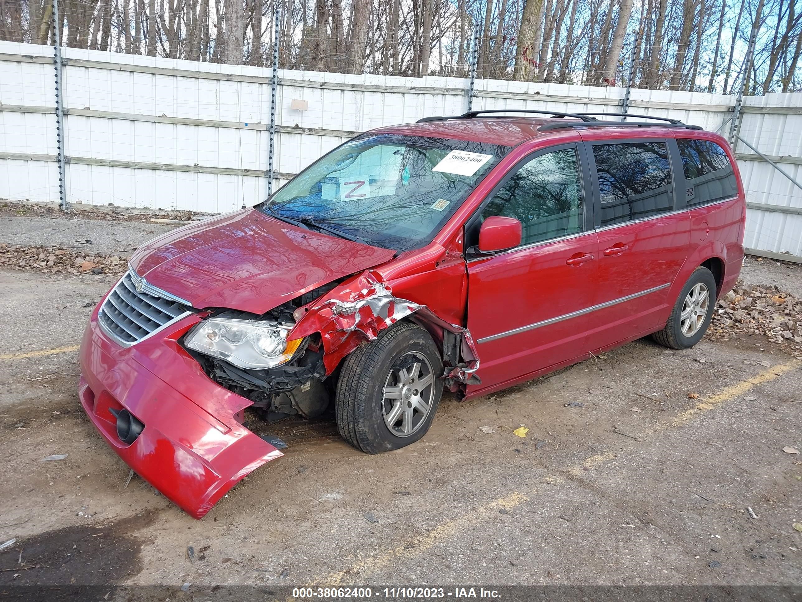 Photo 1 VIN: 2A8HR54139R657847 - CHRYSLER TOWN & COUNTRY 