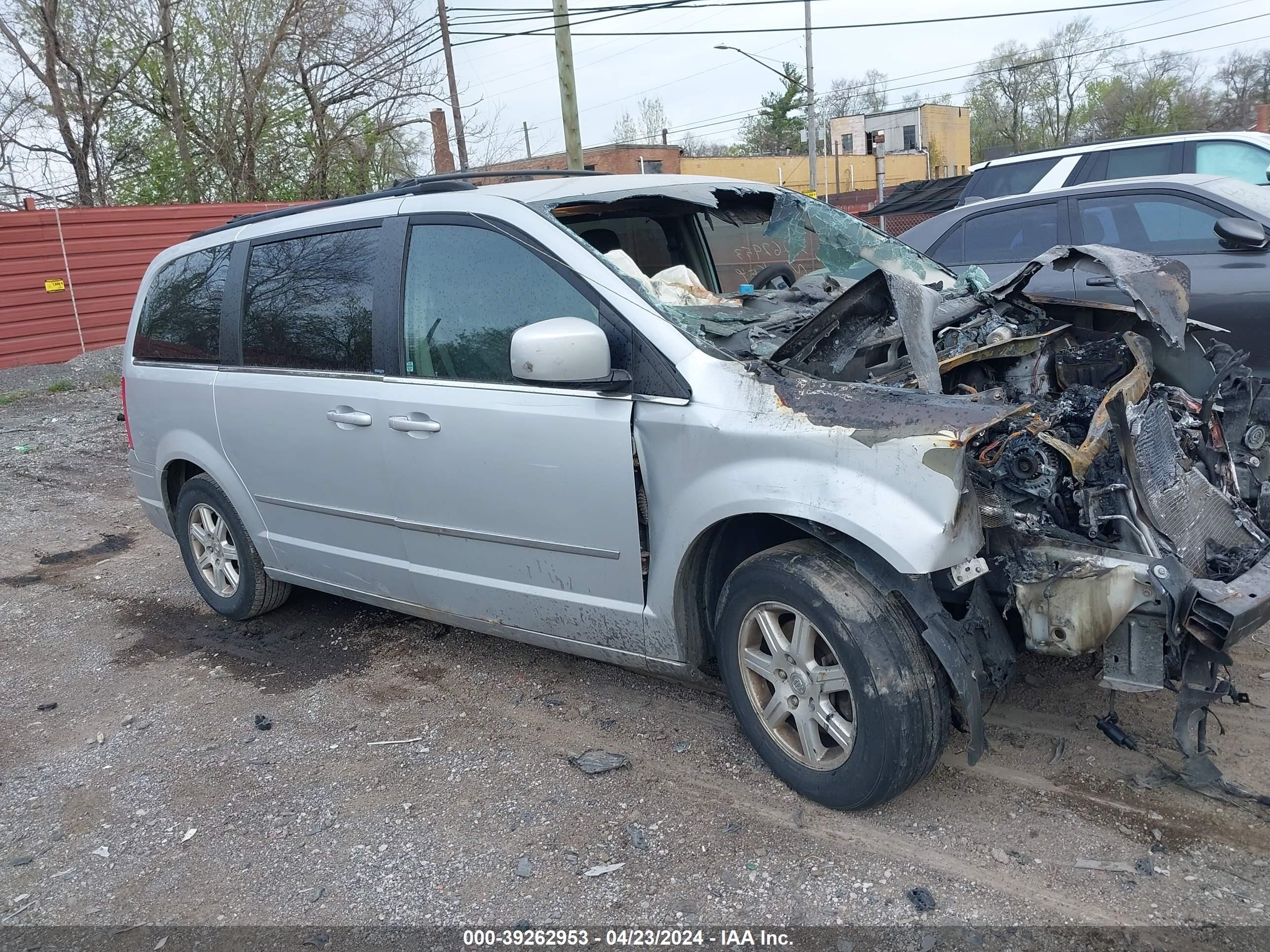 Photo 0 VIN: 2A8HR54149R567106 - CHRYSLER TOWN & COUNTRY 