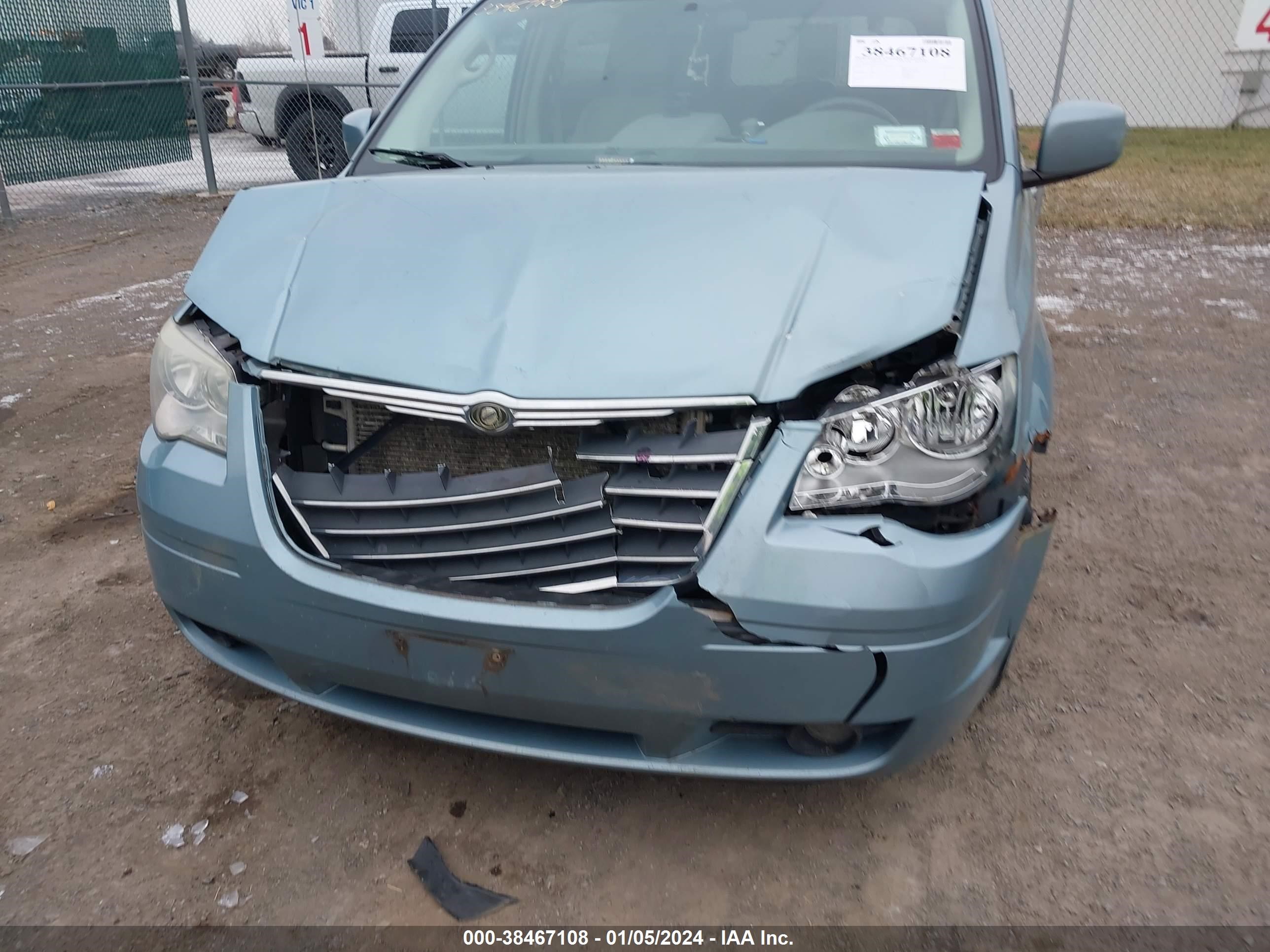 Photo 5 VIN: 2A8HR54149R603263 - CHRYSLER TOWN & COUNTRY 