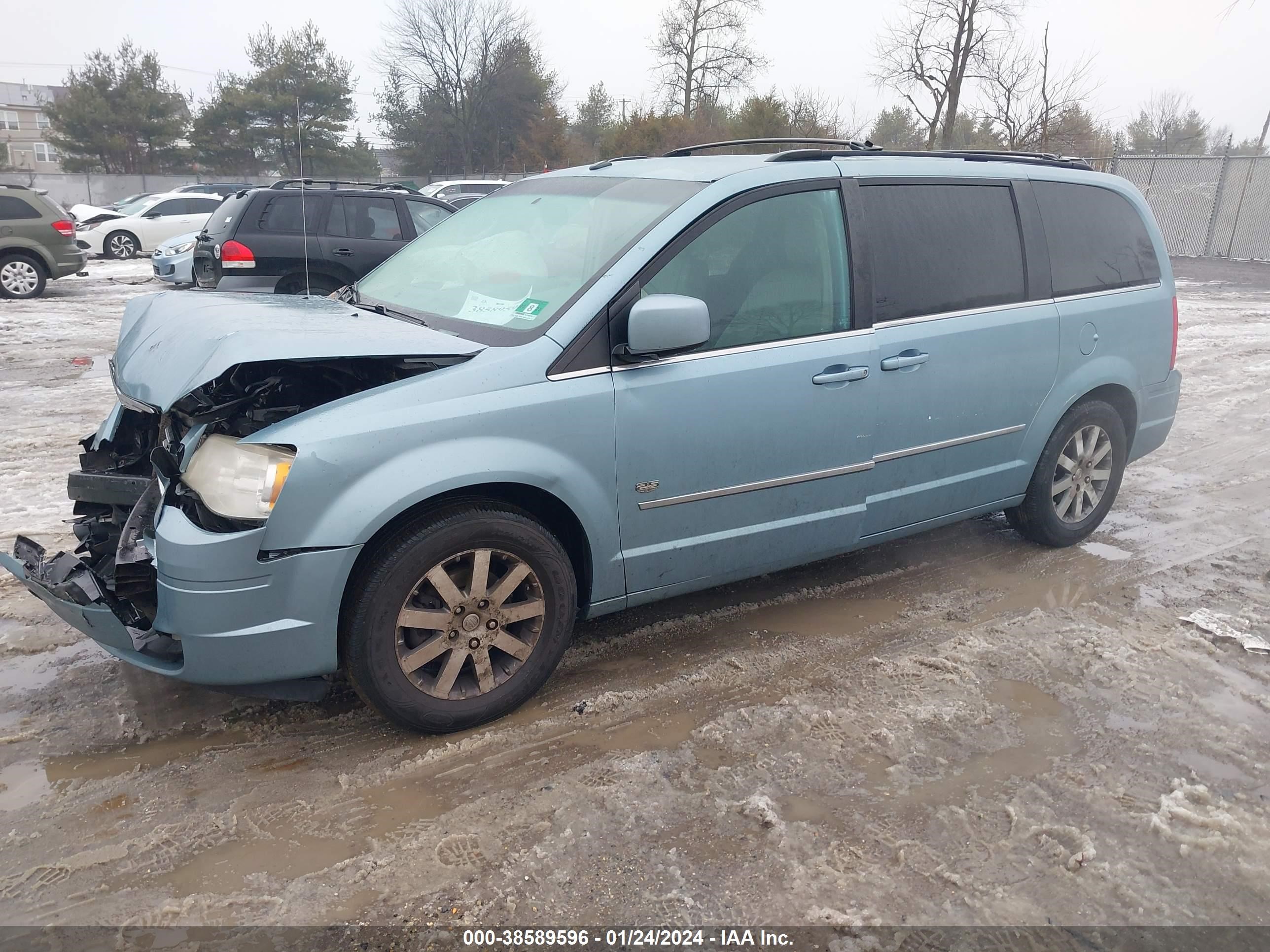 Photo 1 VIN: 2A8HR54149R653810 - CHRYSLER TOWN & COUNTRY 