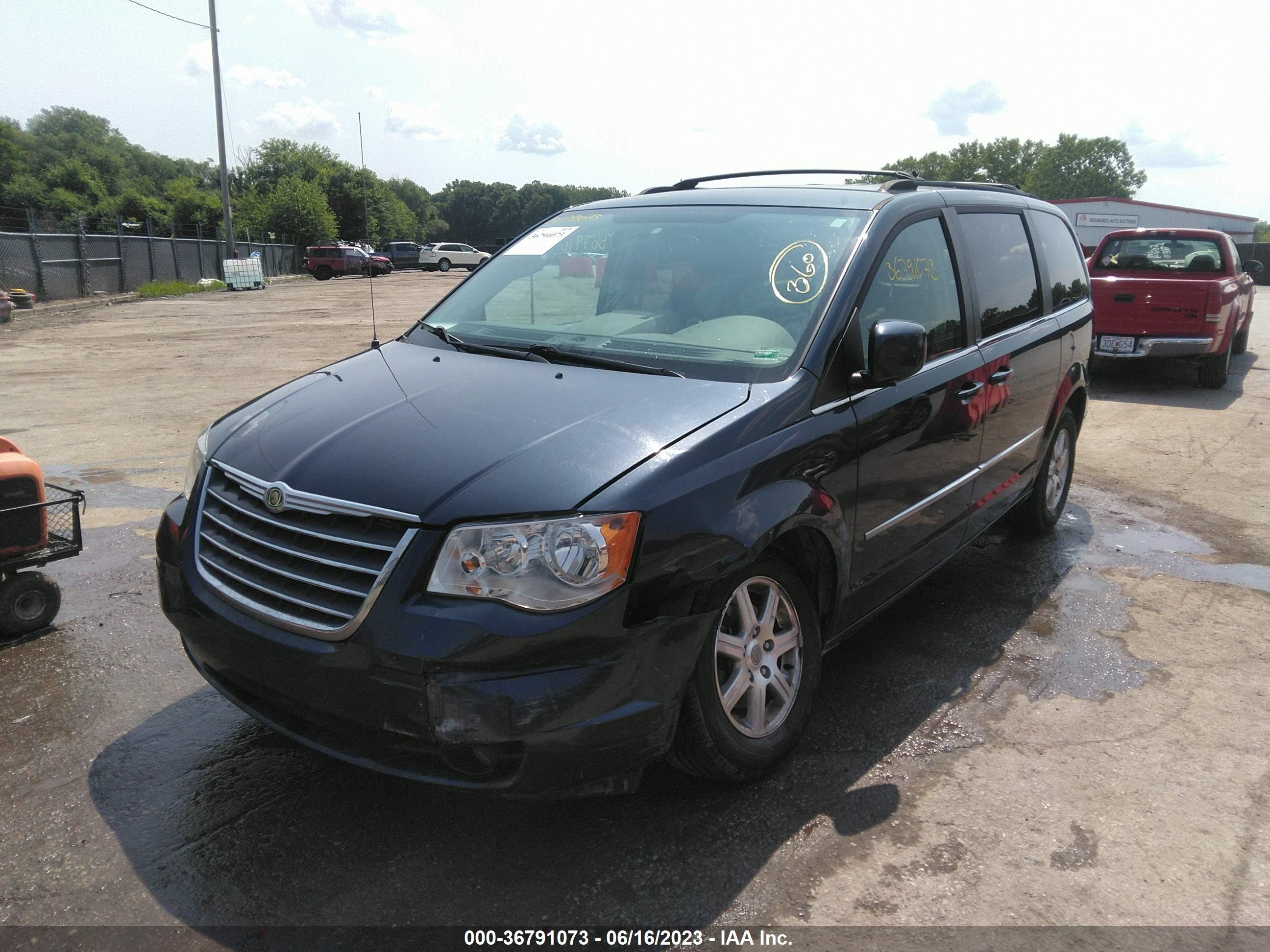 Photo 1 VIN: 2A8HR54159R525298 - CHRYSLER TOWN & COUNTRY 