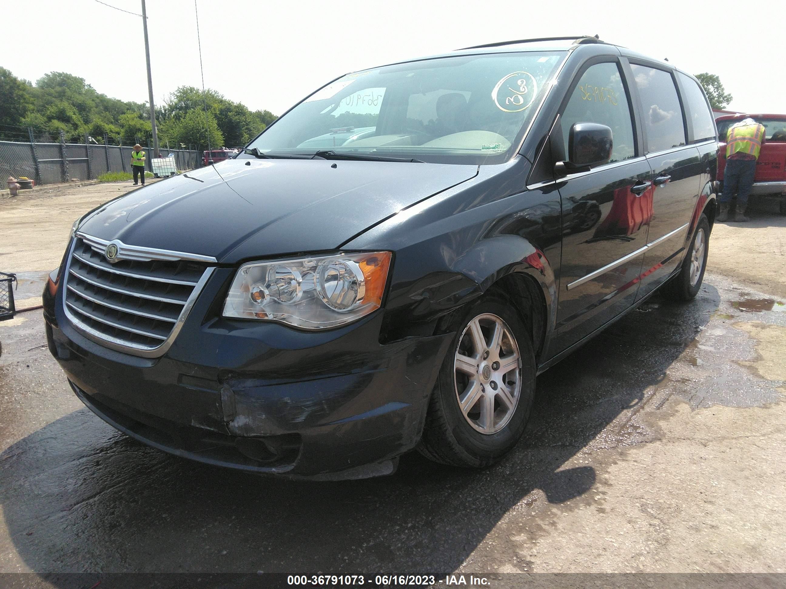 Photo 5 VIN: 2A8HR54159R525298 - CHRYSLER TOWN & COUNTRY 