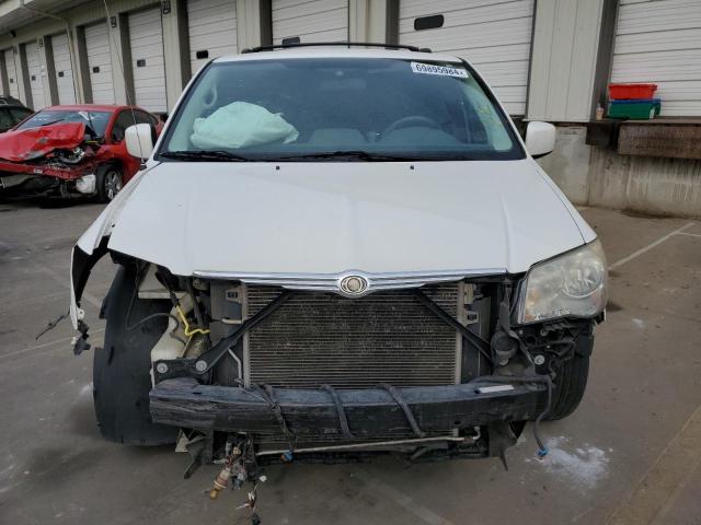 Photo 4 VIN: 2A8HR54169R520899 - CHRYSLER TOWN & COU 