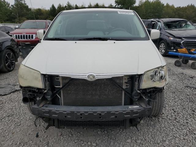 Photo 4 VIN: 2A8HR54179R515386 - CHRYSLER TOWN & COU 