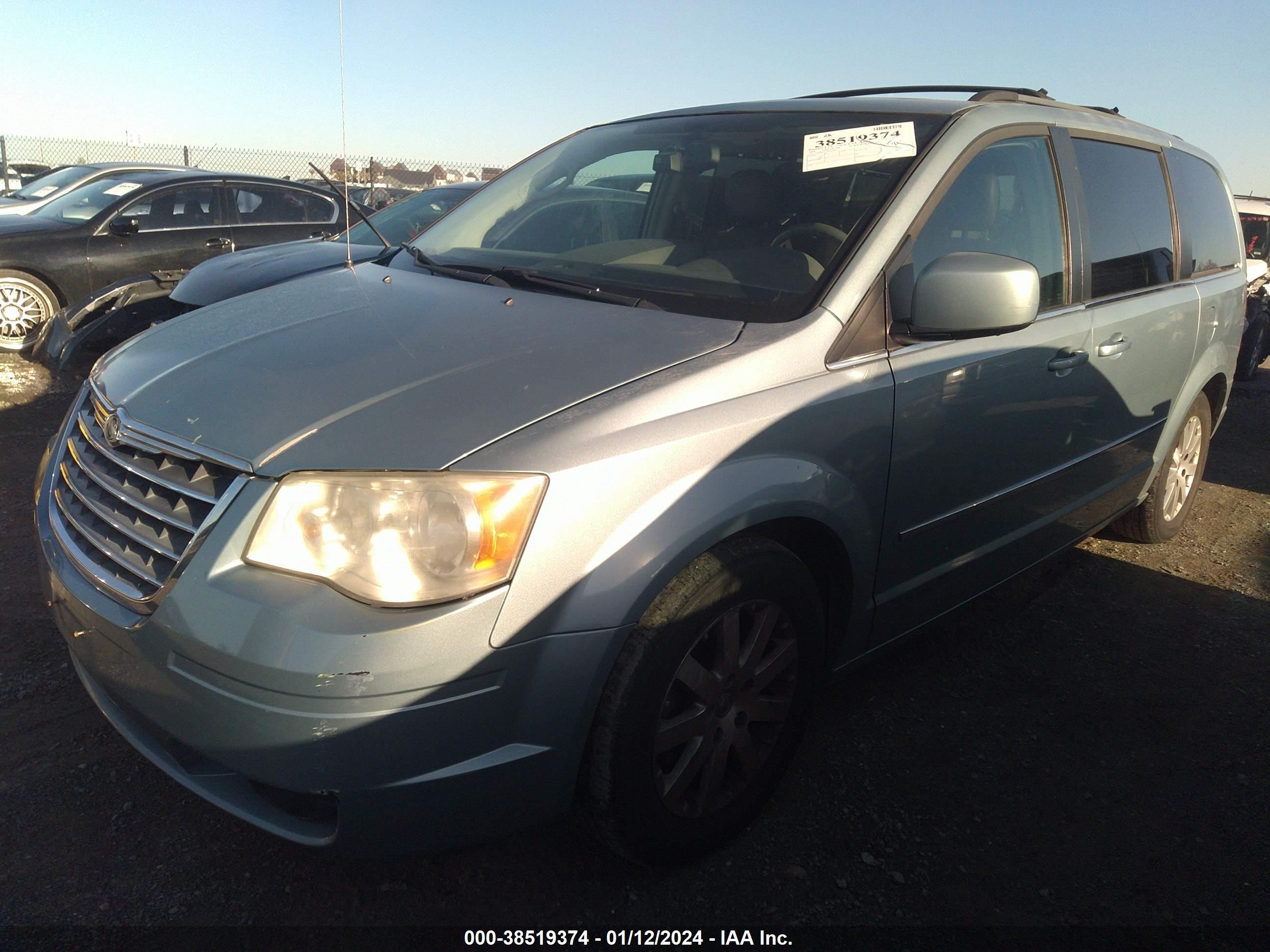 Photo 1 VIN: 2A8HR54179R528462 - CHRYSLER TOWN & COUNTRY 