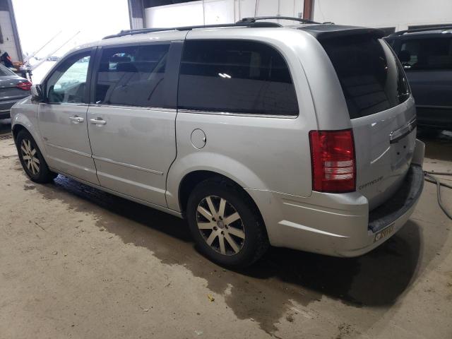 Photo 1 VIN: 2A8HR54189R670772 - CHRYSLER TOWN & COU 