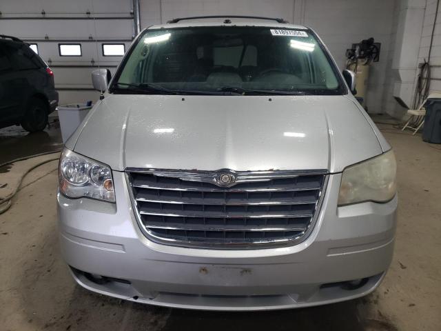 Photo 4 VIN: 2A8HR54189R670772 - CHRYSLER TOWN & COU 