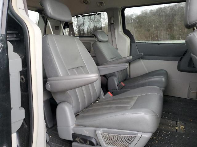 Photo 10 VIN: 2A8HR54199R633861 - CHRYSLER TOWN & COU 