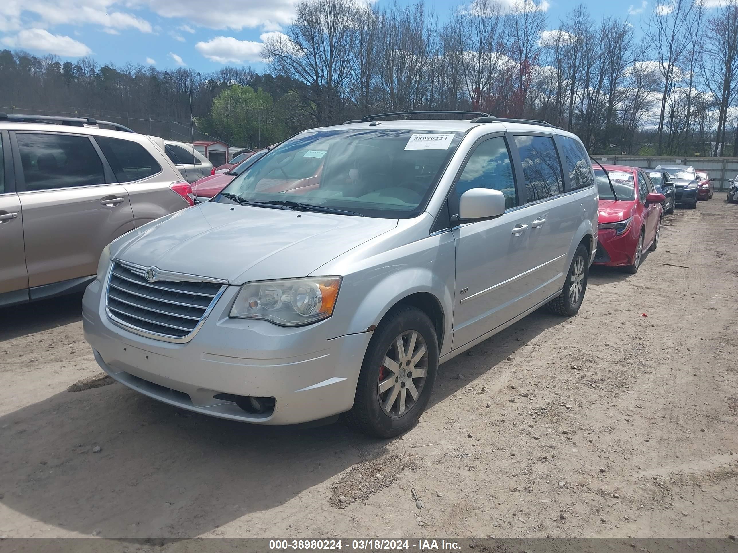 Photo 1 VIN: 2A8HR54199R642480 - CHRYSLER TOWN & COUNTRY 