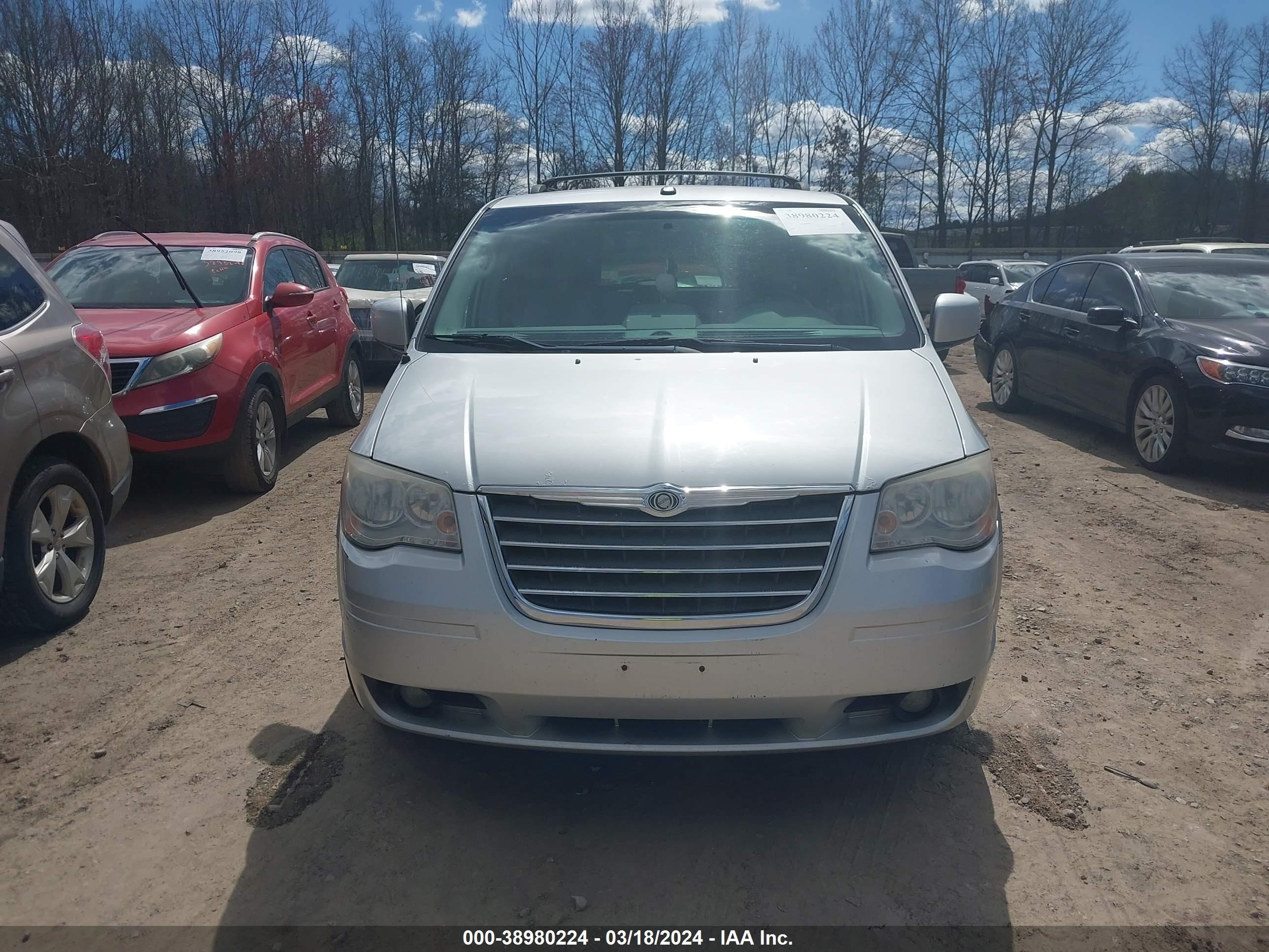 Photo 11 VIN: 2A8HR54199R642480 - CHRYSLER TOWN & COUNTRY 