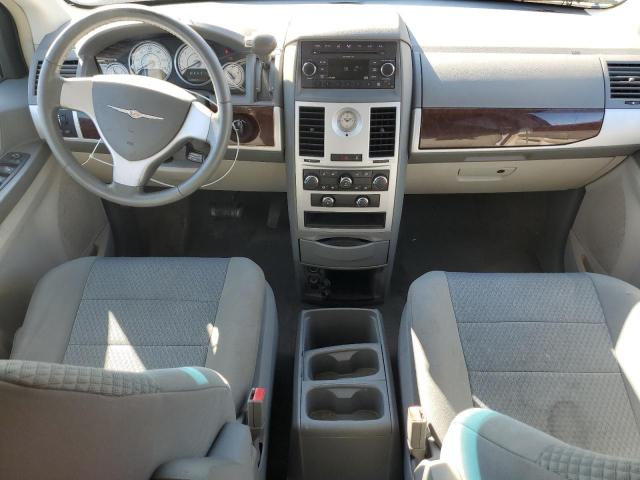 Photo 7 VIN: 2A8HR541X9R639250 - CHRYSLER TOWN & COU 