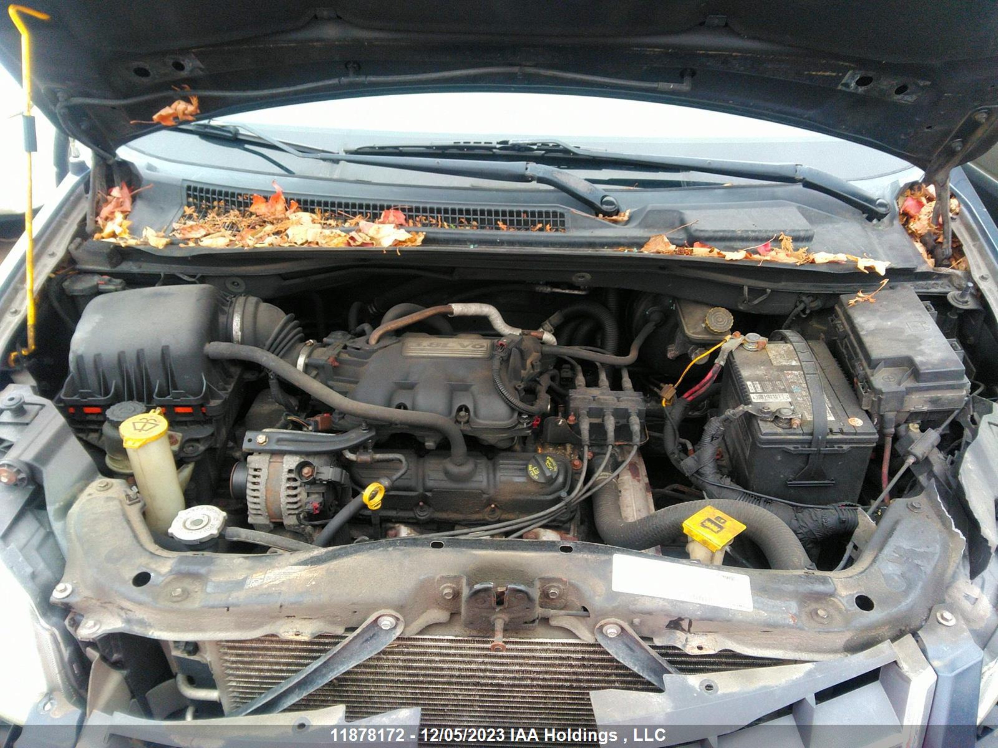 Photo 9 VIN: 2A8HR54P08R106407 - CHRYSLER TOWN & COUNTRY 