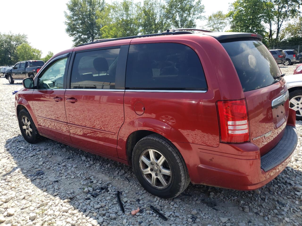 Photo 1 VIN: 2A8HR54P08R611363 - CHRYSLER TOWN & COUNTRY 