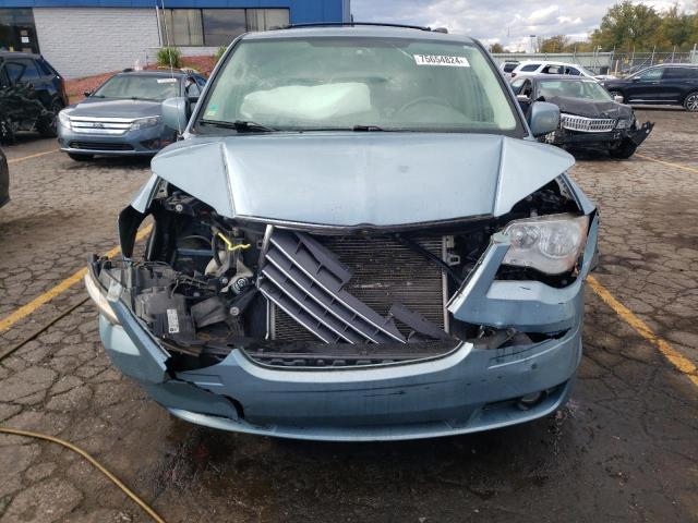 Photo 4 VIN: 2A8HR54P08R713987 - CHRYSLER TOWN & COU 