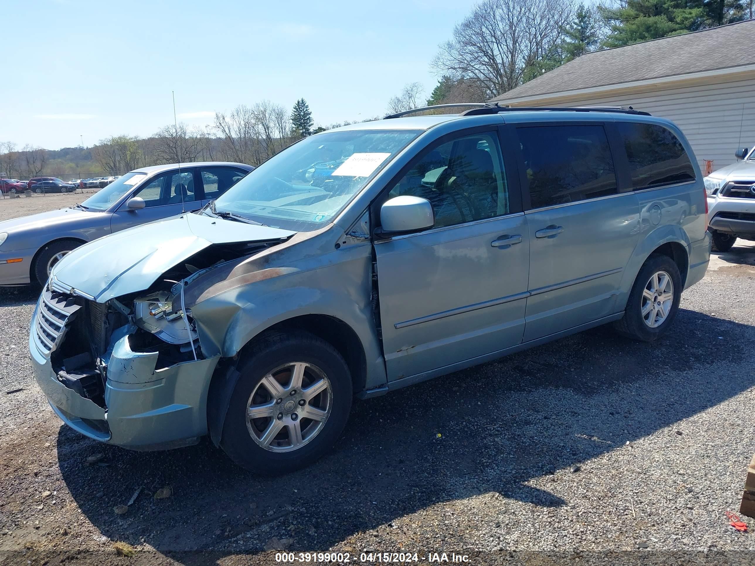 Photo 1 VIN: 2A8HR54P08R759464 - CHRYSLER TOWN & COUNTRY 