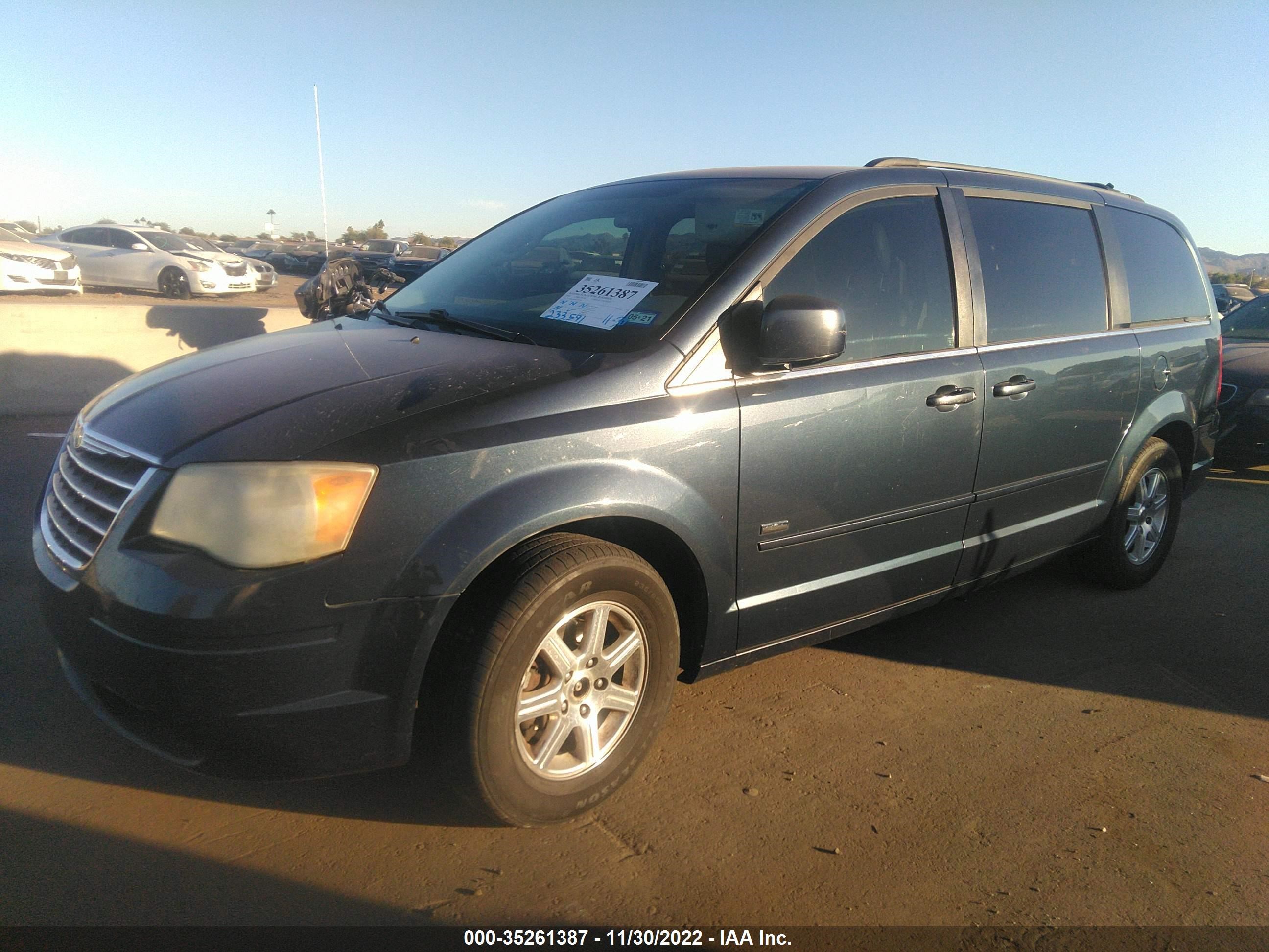 Photo 1 VIN: 2A8HR54P08R787538 - CHRYSLER TOWN & COUNTRY 