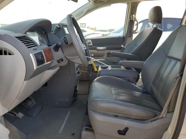 Photo 6 VIN: 2A8HR54P08R791024 - CHRYSLER TOWN & COU 