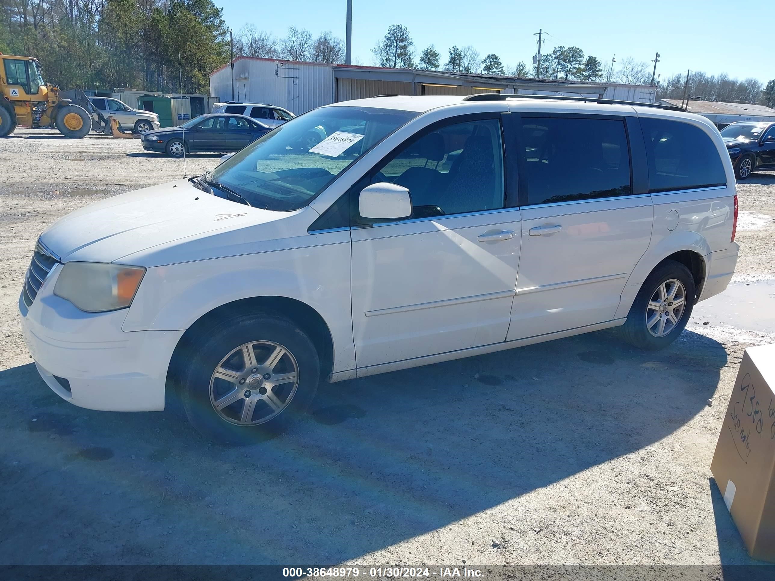 Photo 1 VIN: 2A8HR54P18R762406 - CHRYSLER TOWN & COUNTRY 