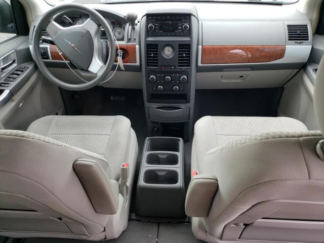 Photo 7 VIN: 2A8HR54P18R817582 - CHRYSLER TOWN & COU 