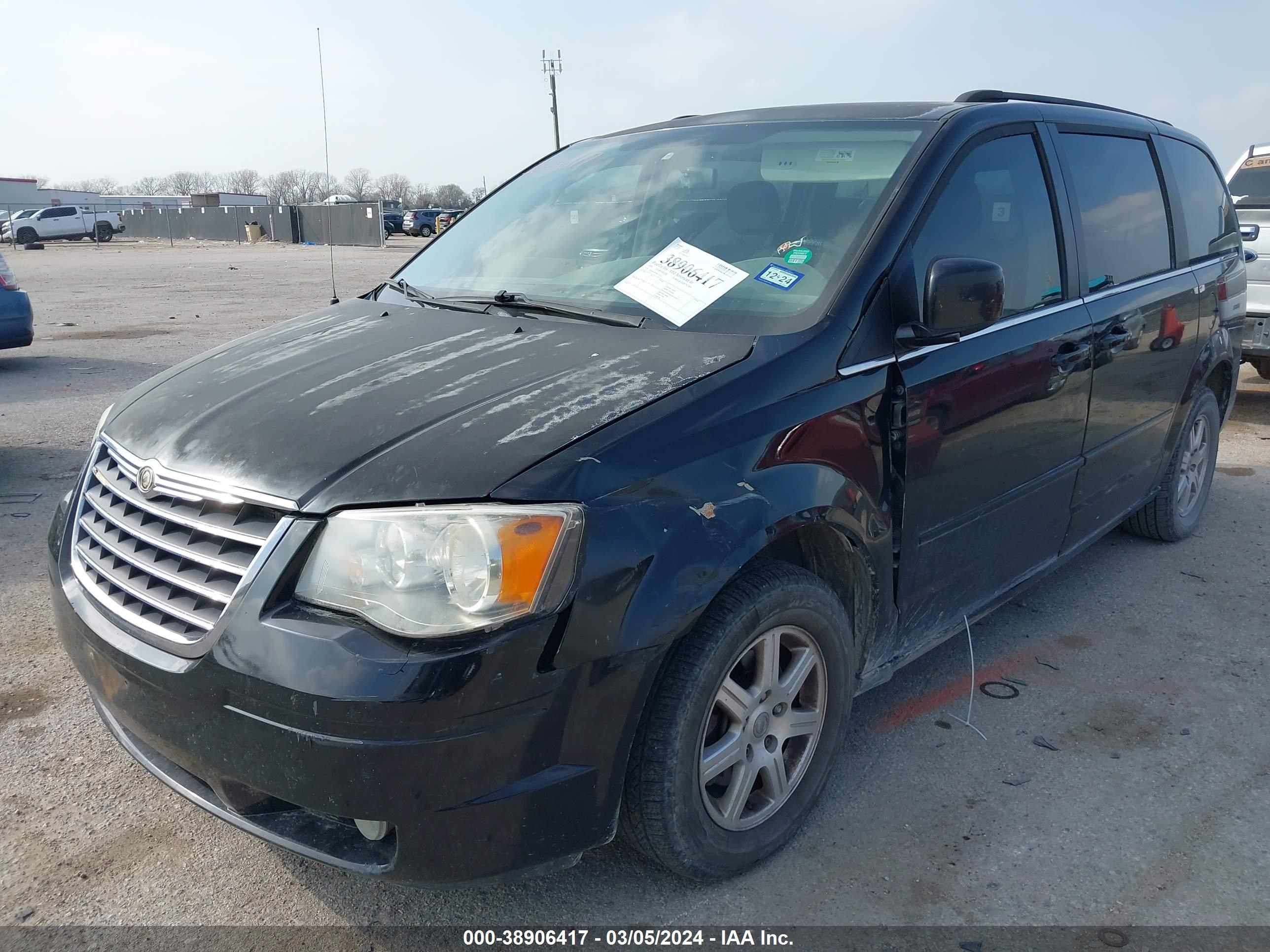 Photo 5 VIN: 2A8HR54P28R103511 - CHRYSLER TOWN & COUNTRY 