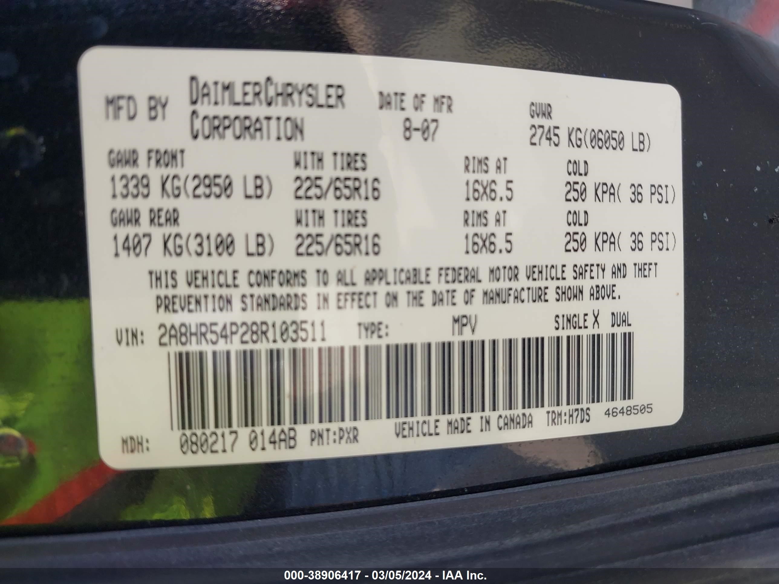 Photo 8 VIN: 2A8HR54P28R103511 - CHRYSLER TOWN & COUNTRY 