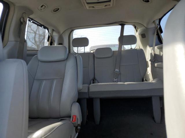 Photo 9 VIN: 2A8HR54P28R648317 - CHRYSLER TOWN & COU 