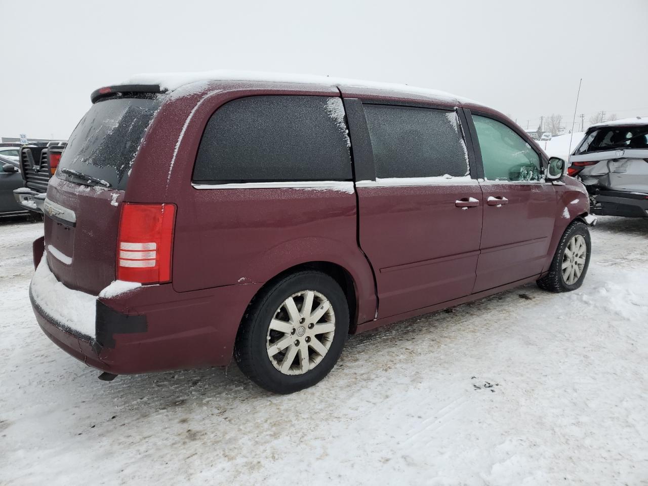 Photo 2 VIN: 2A8HR54P28R729057 - CHRYSLER TOWN & COUNTRY 