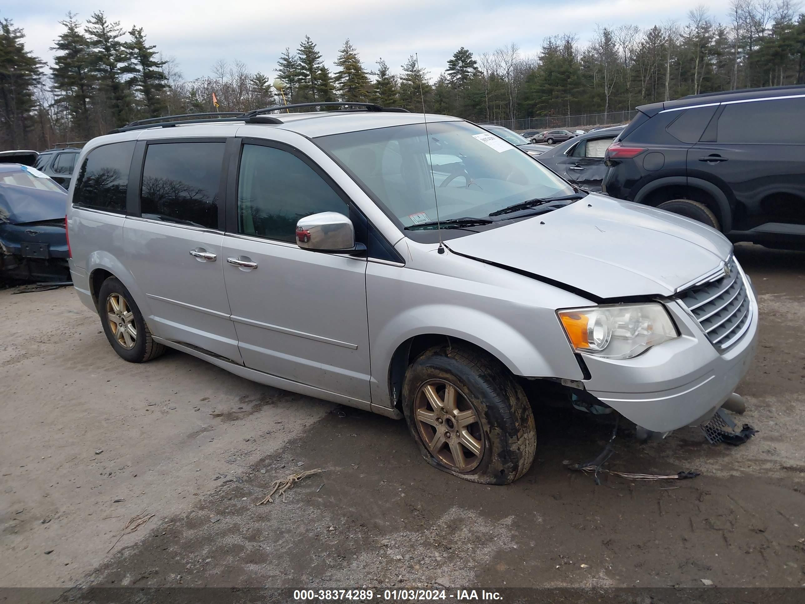 Photo 0 VIN: 2A8HR54P28R839171 - CHRYSLER TOWN-COUNTRY 