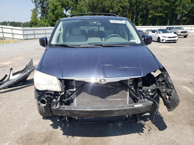 Photo 4 VIN: 2A8HR54P38R103758 - CHRYSLER TOWN & COU 