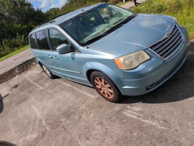 Photo 3 VIN: 2A8HR54P38R607789 - CHRYSLER TOWN & COU 