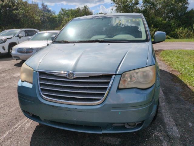 Photo 4 VIN: 2A8HR54P38R607789 - CHRYSLER TOWN & COU 