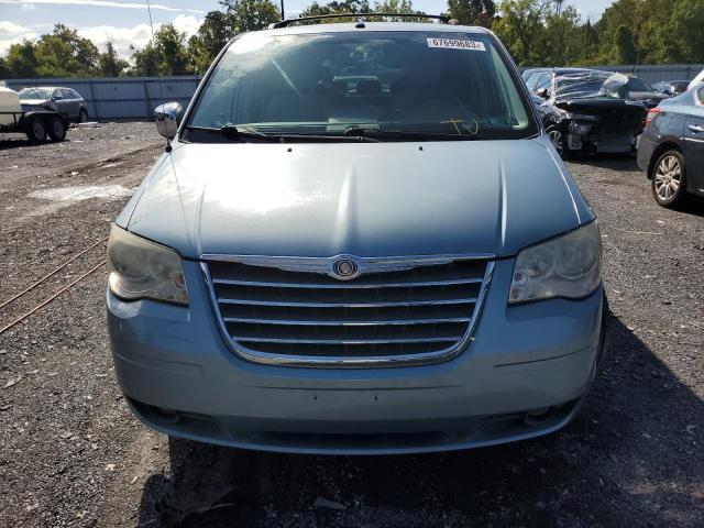 Photo 4 VIN: 2A8HR54P38R650867 - CHRYSLER TOWN & COU 