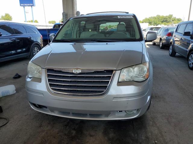 Photo 4 VIN: 2A8HR54P38R769955 - CHRYSLER TOWN & COU 