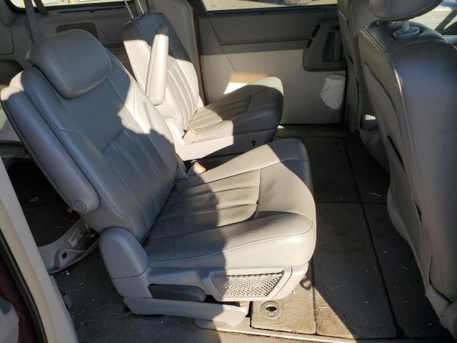 Photo 10 VIN: 2A8HR54P38R787016 - CHRYSLER TOWN & COU 