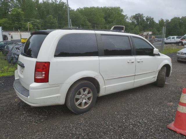 Photo 2 VIN: 2A8HR54P38R840636 - CHRYSLER TOWN & COU 