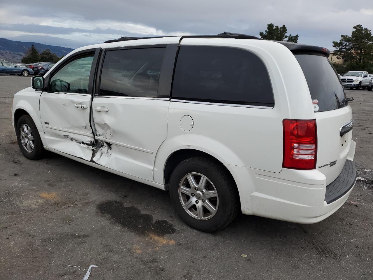 Photo 1 VIN: 2A8HR54P38R844167 - CHRYSLER TOWN & COUNTRY 