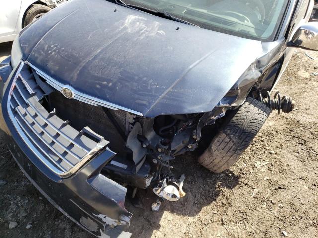 Photo 8 VIN: 2A8HR54P48R115627 - CHRYSLER TOWN &AMP COU 