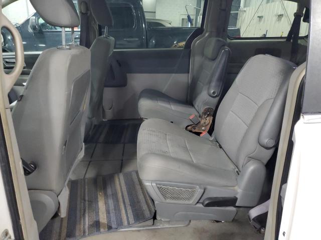 Photo 10 VIN: 2A8HR54P48R142150 - CHRYSLER TOWN & COU 