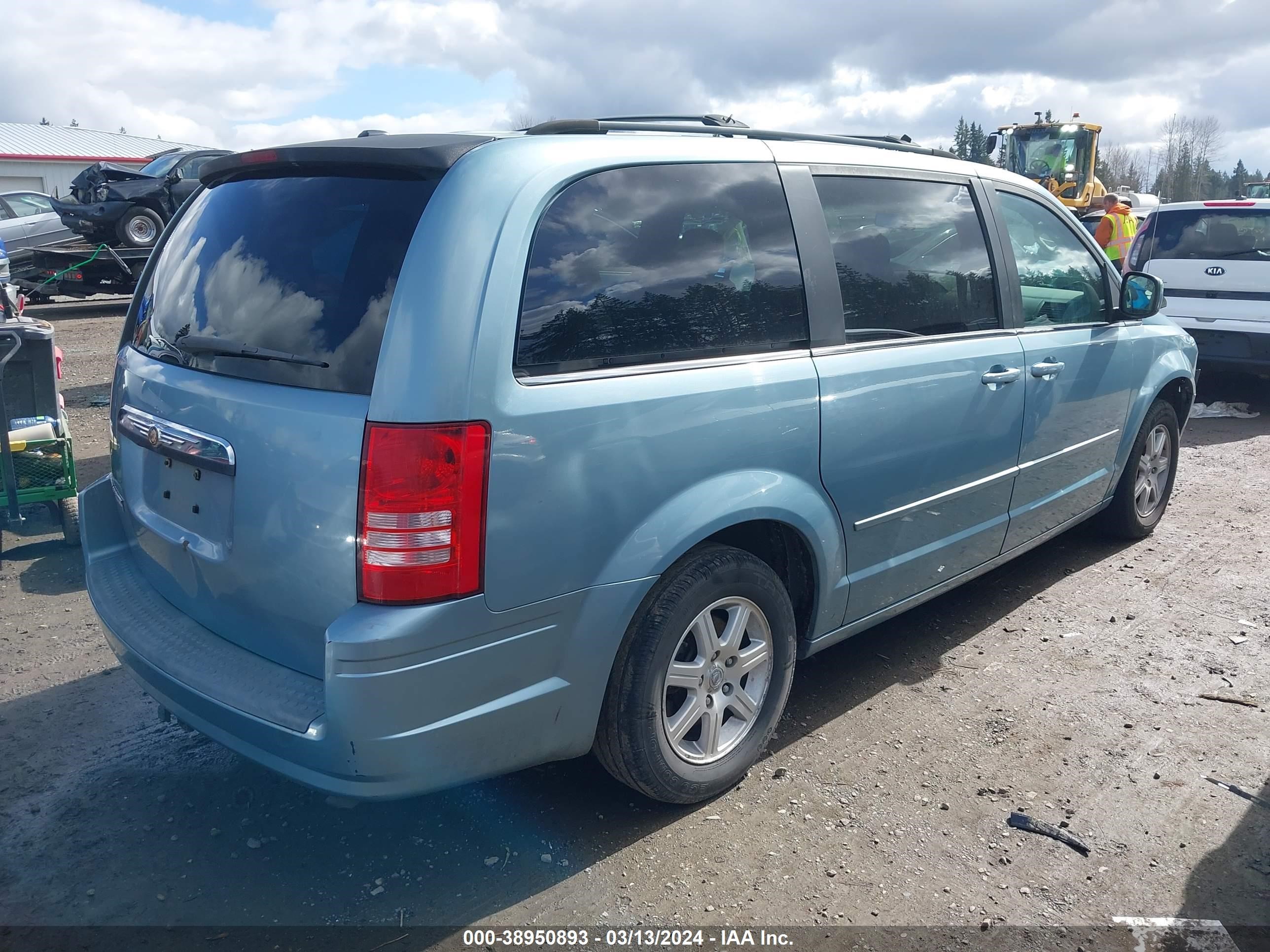 Photo 3 VIN: 2A8HR54P48R626495 - CHRYSLER TOWN & COUNTRY 