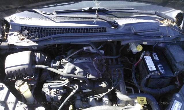 Photo 9 VIN: 2A8HR54P48R636590 - CHRYSLER TOWN AND COUNTRY 