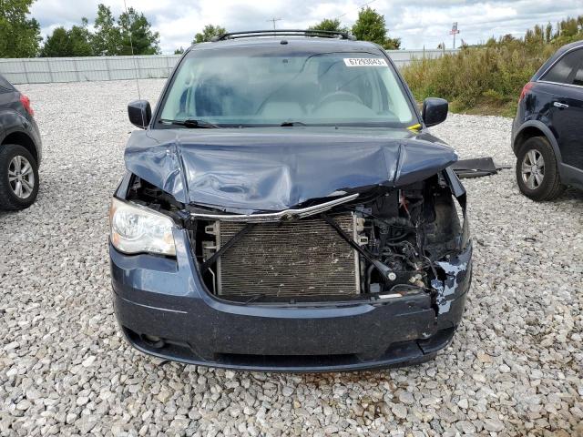 Photo 4 VIN: 2A8HR54P48R736530 - CHRYSLER TOWN & COU 