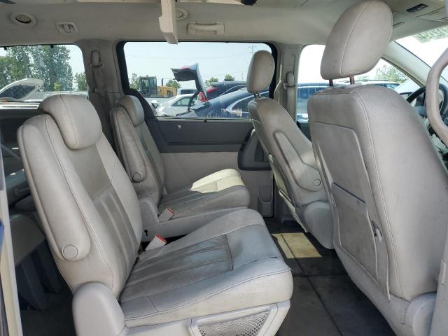 Photo 10 VIN: 2A8HR54P48R739203 - CHRYSLER TOWN & COU 