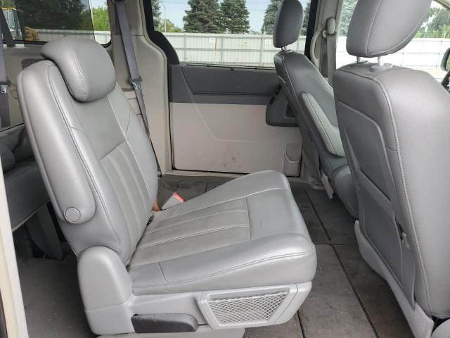 Photo 10 VIN: 2A8HR54P58R129486 - CHRYSLER TOWN & COU 