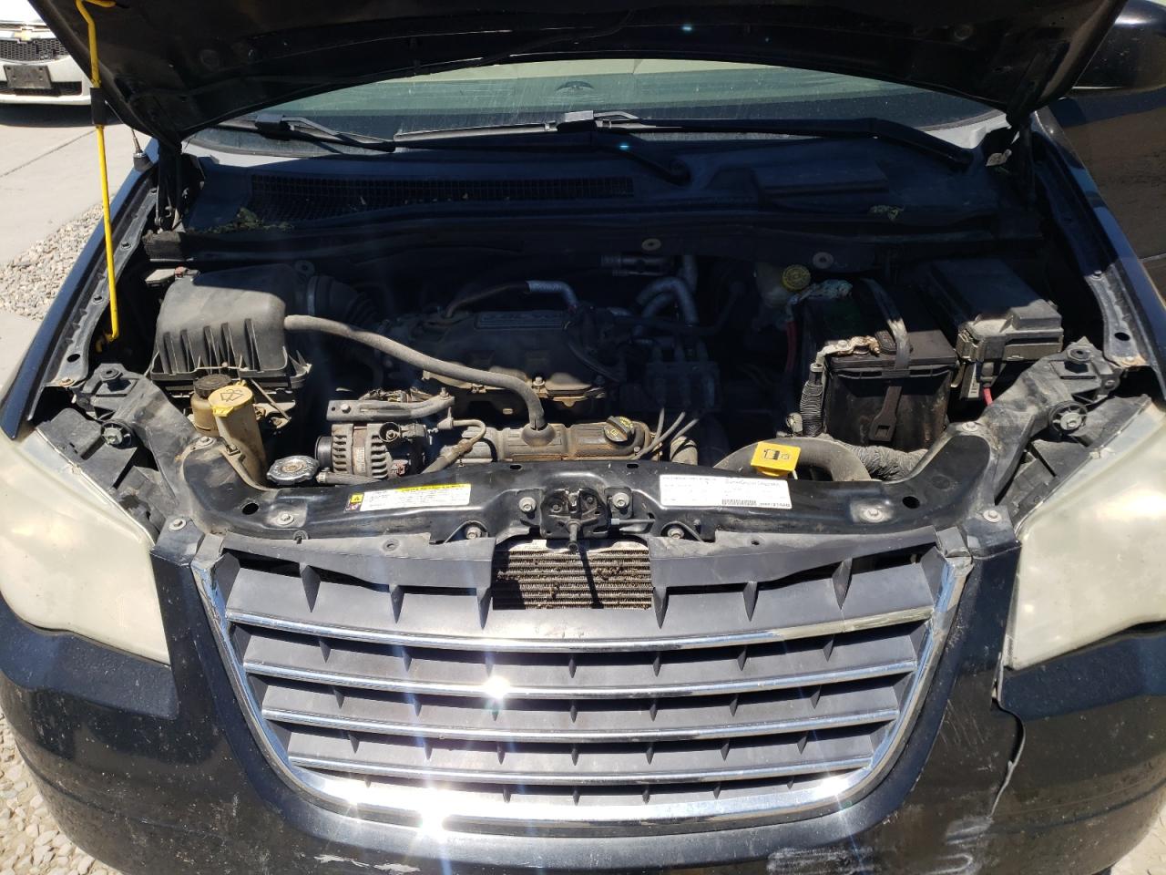 Photo 10 VIN: 2A8HR54P58R613318 - CHRYSLER TOWN & COUNTRY 