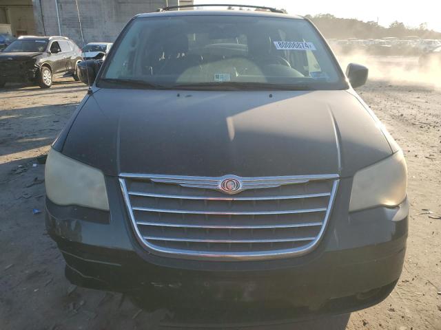 Photo 4 VIN: 2A8HR54P58R828813 - CHRYSLER TOWN & COU 