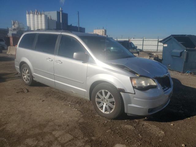 Photo 3 VIN: 2A8HR54P68R116004 - CHRYSLER TOWN & COU 